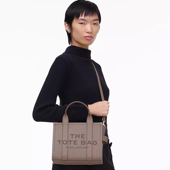 MARC JACOBS THE TOTE BAG SMALL CEMENT - Picture 3 of 16